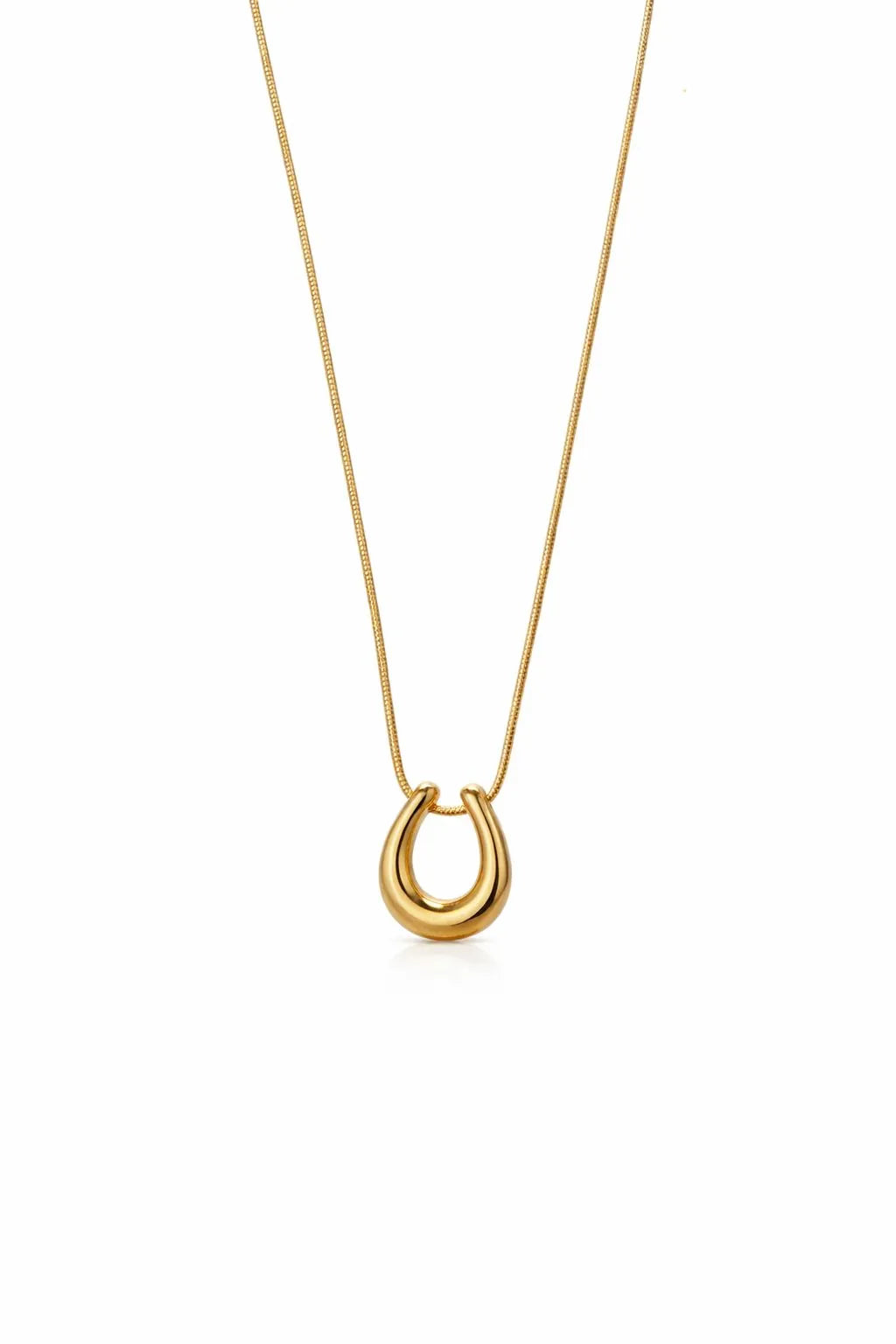 Aureva minimalist gold horseshoe pendant necklace for women Pakistan - Modern U-shape gold chain jewelry"