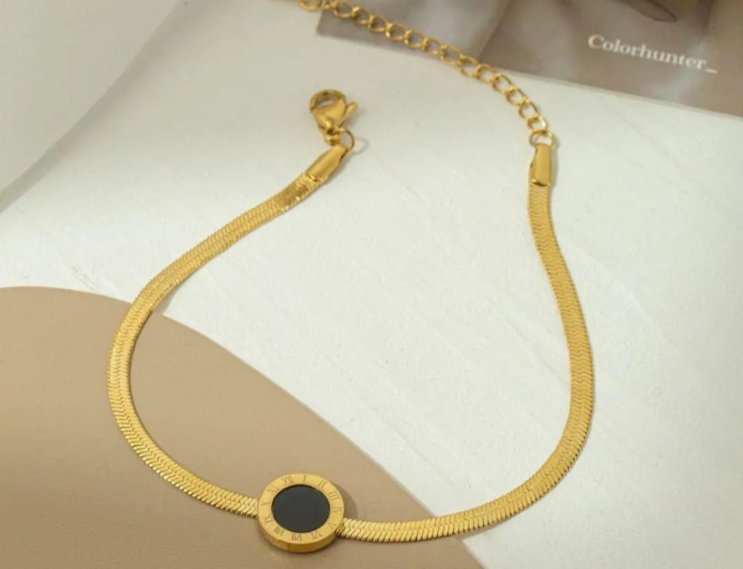 Gold tulip floral medallion pendant for girls Pakistan - Vintage necklace for women gold plated Lahore Karachi