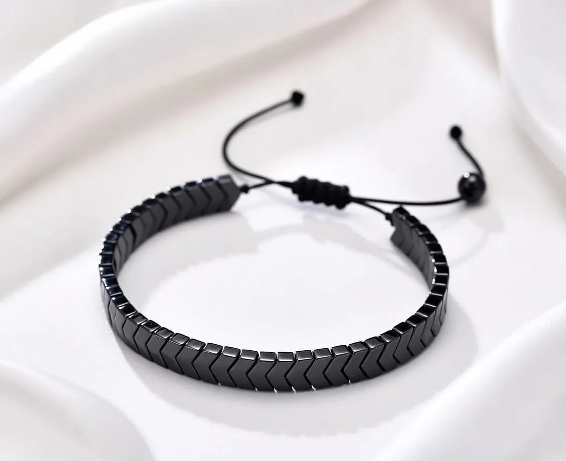 Men's Adjustable Stainless Steel Arrow Link Bracelet in Silver Gold and Black