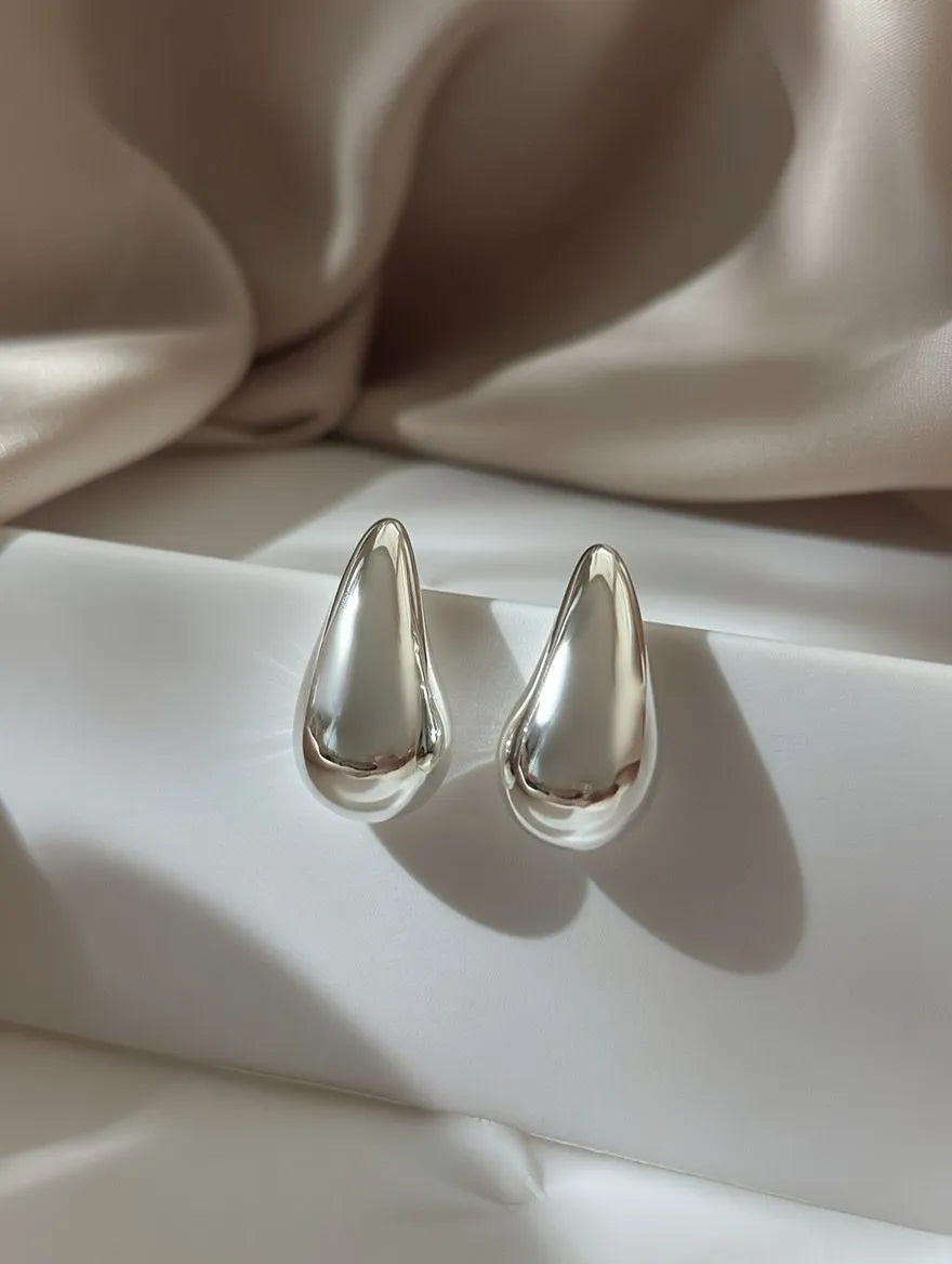 Minimalist Silver Waterdrop Earrings Lahore